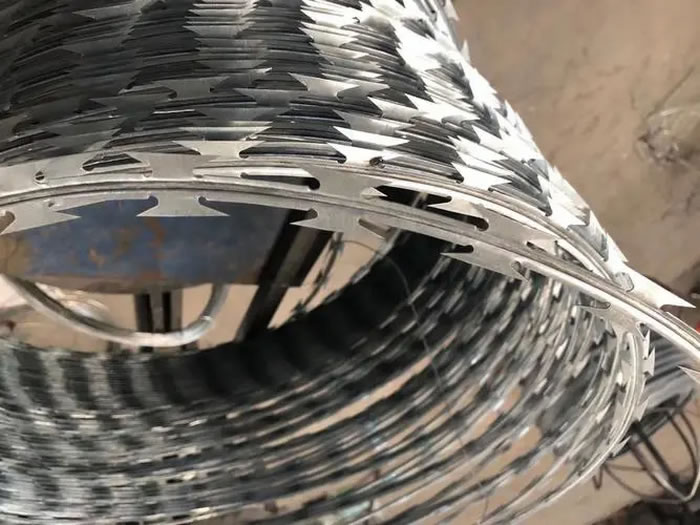 Razor Wire Coils - Stainless Steel 430, 304, 316(pic1)